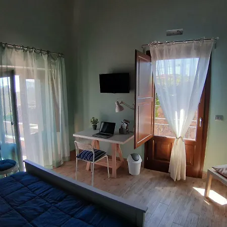 L.t. Metis Guest house Acireale